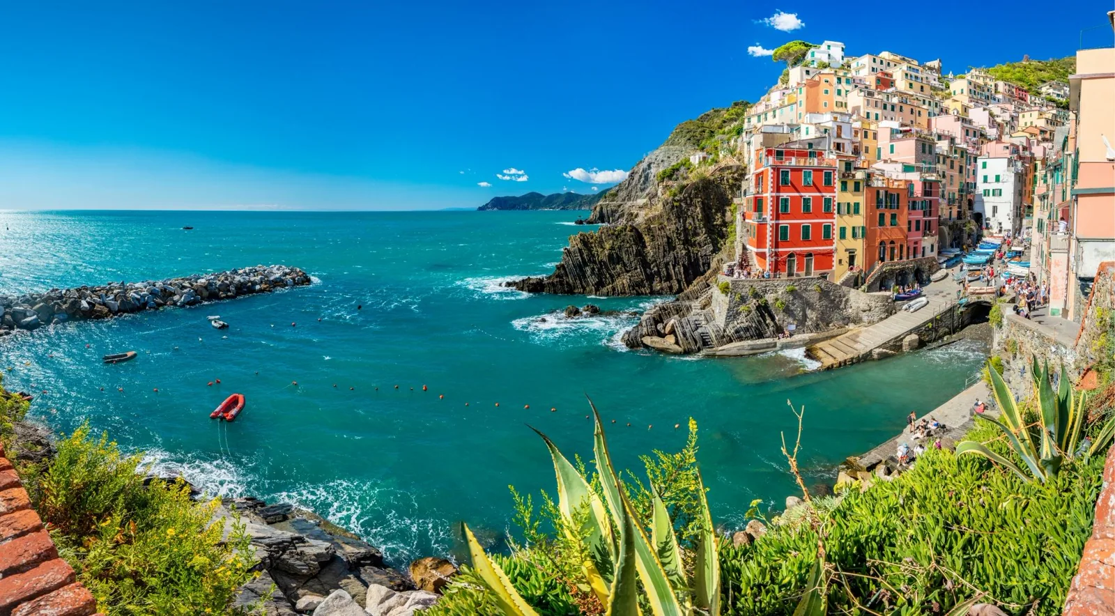 Riomaggiore on the Ligurian coast — Cinque Terre five-village route from Florence